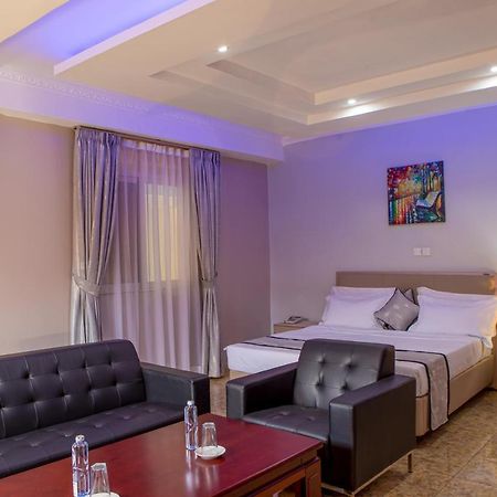 Bukandula Hotel คัมพาลา ภายนอก รูปภาพ